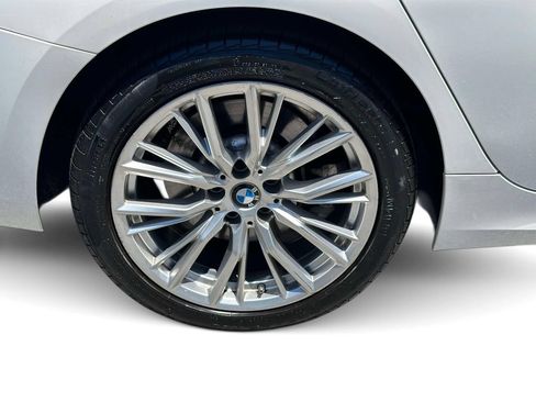 Used 2023 BMW 330i xDrive Sedan w/ Premium Package AWD/4WD image 15