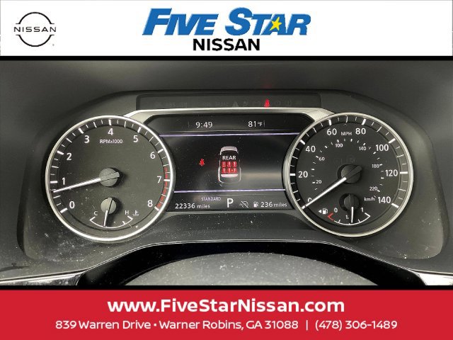 Used 2024 Nissan Pathfinder SL FWD image 15