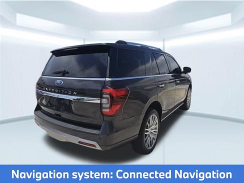 Used 2024 Ford Expedition Limited RWD image 2