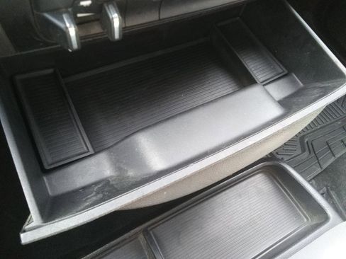 Used 2016 RAM 2500 Tradesman w/ Chrome Appearance Group image 14