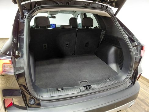 Certified 2022 Ford Escape Titanium image 41