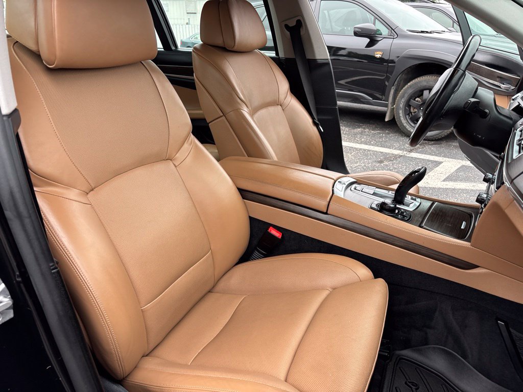 Used 2012 BMW 740i RWD image 35