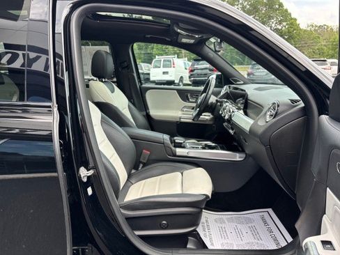 Used 2021 Mercedes-Benz GLB 250 image 46