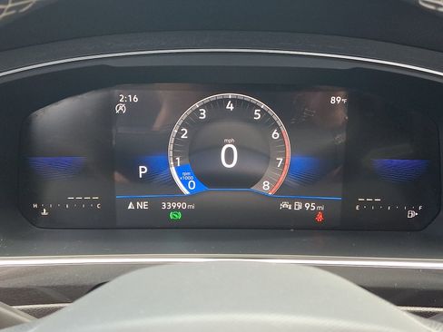 Used 2023 Volkswagen Tiguan SE R-Line FWD image 19