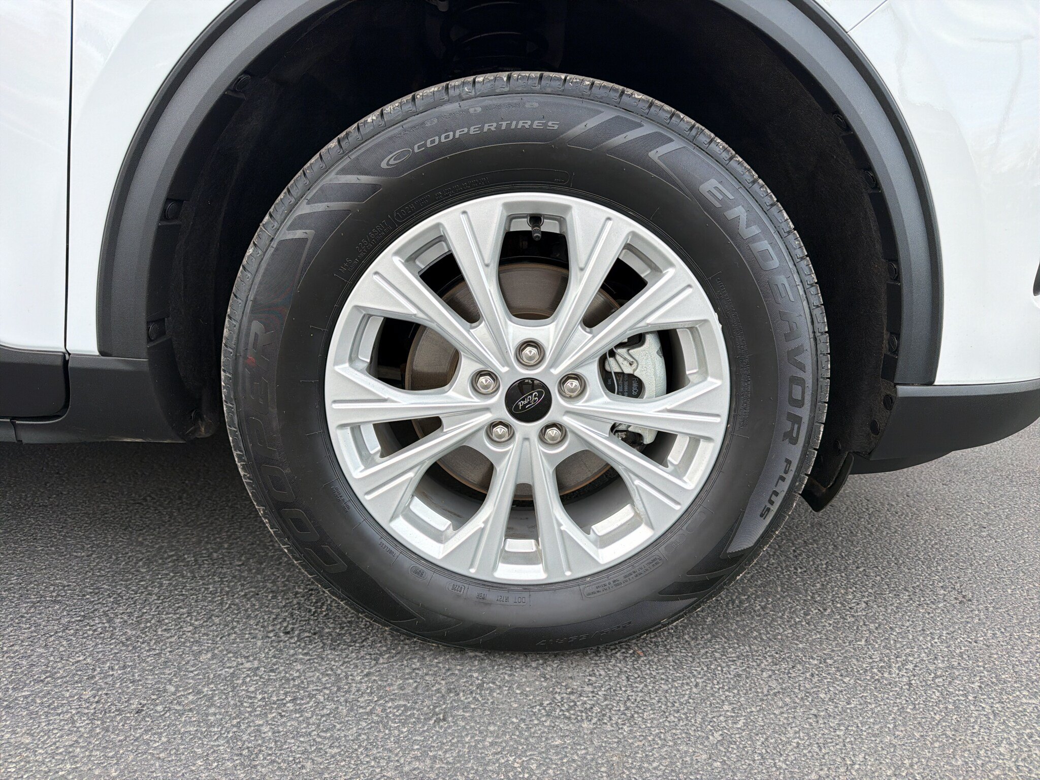Certified 2025 Ford Escape Active AWD/4WD image 5