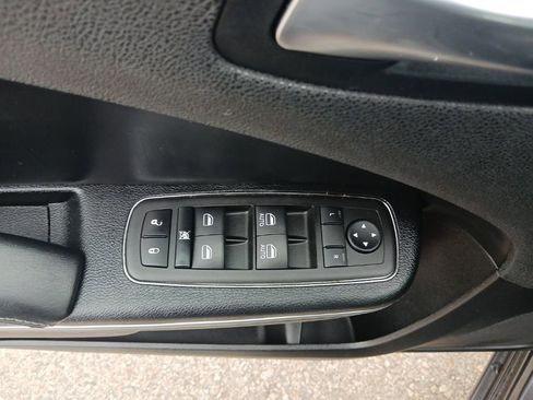 Used 2021 Dodge Charger SXT w/ Leather Interior Group RWD image 26