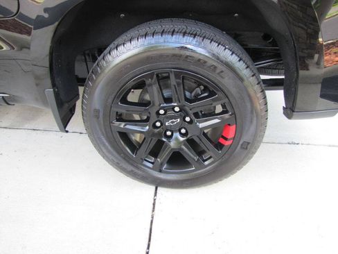 Used 2021 Chevrolet Silverado 1500 RST w/ Redline Edition AWD/4WD image 32