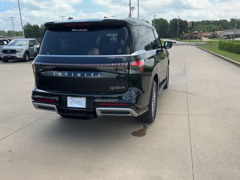 Used 2025 INFINITI QX80 Sensory image 7