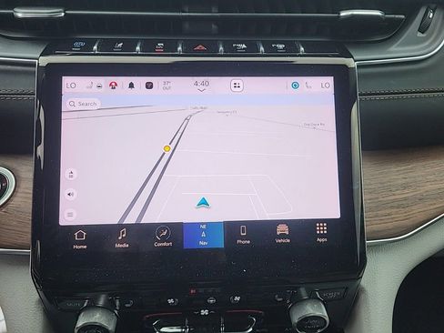 Used 2022 Jeep Grand Cherokee Summit image 8