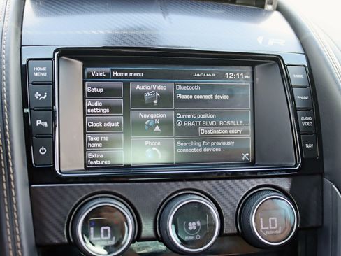 Used 2015 Jaguar F-TYPE R RWD image 23