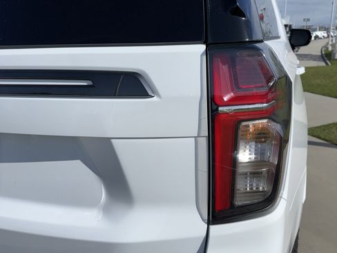 Used 2021 Chevrolet Tahoe Z71 w/ Rear Media and Nav Package image 22