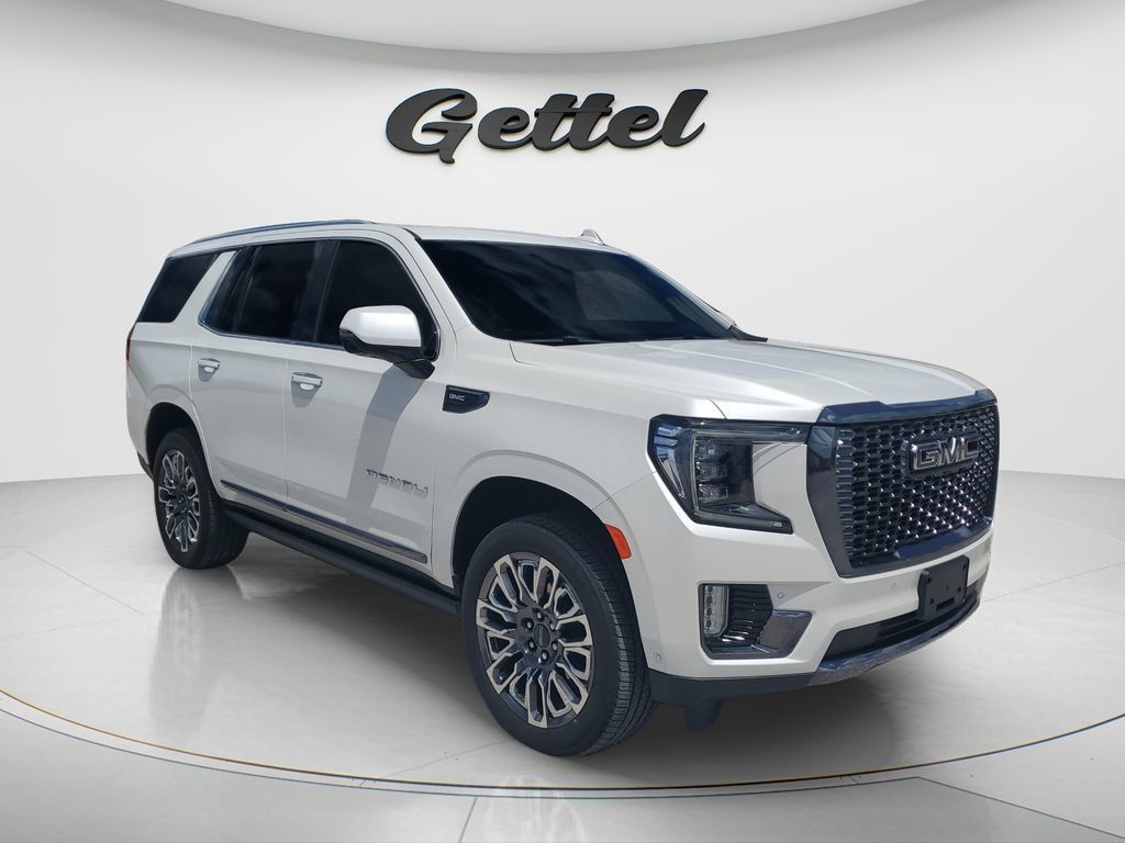 Used 2024 GMC Yukon Denali Ultimate AWD/4WD image 3