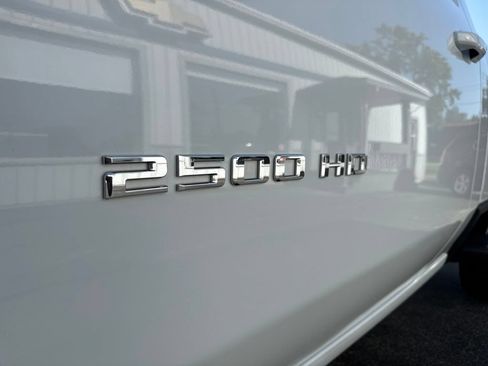 Used 2024 Chevrolet Silverado 2500 LT w/ Convenience Package AWD/4WD image 19