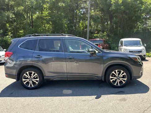 Used 2019 Subaru Forester Limited AWD/4WD image 3