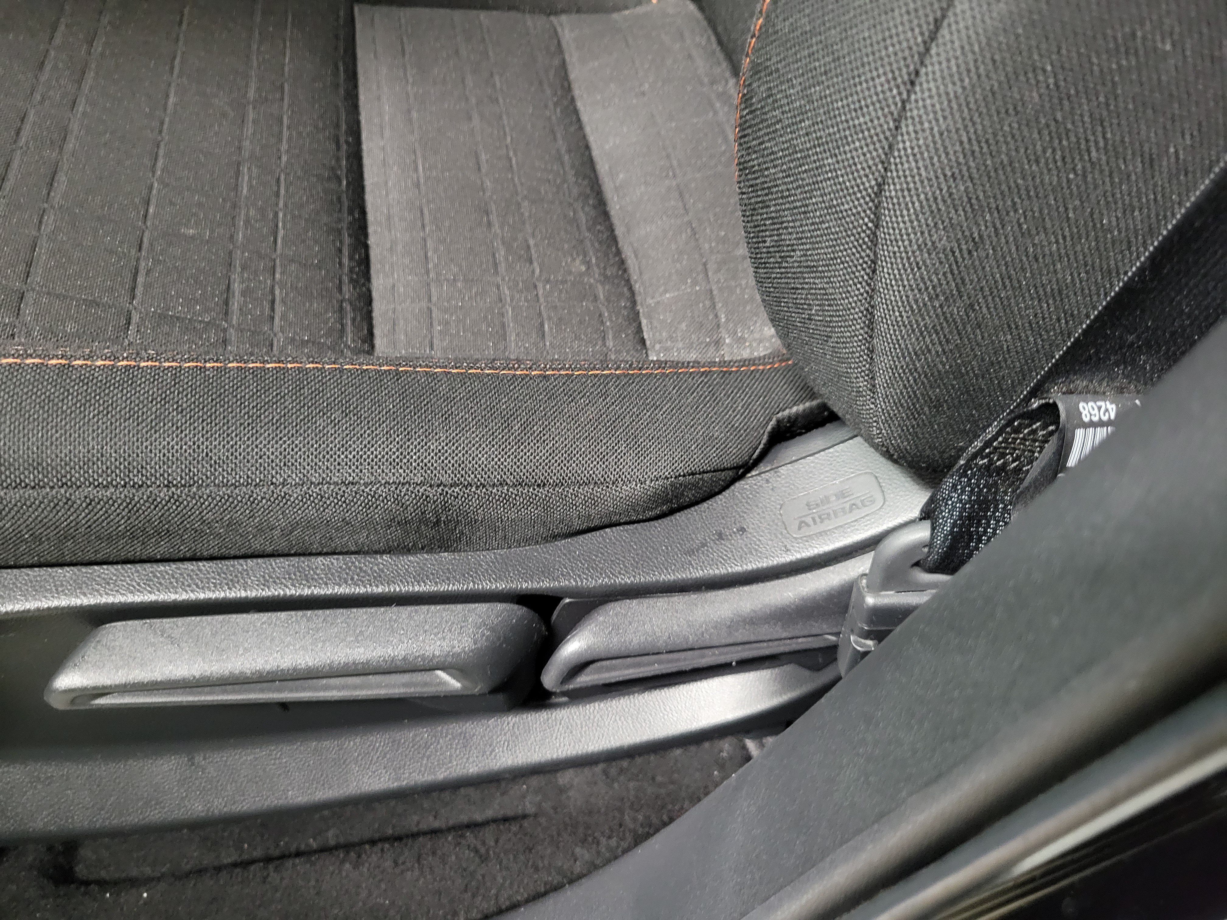 Certified 2025 Honda HR-V Sport image 19