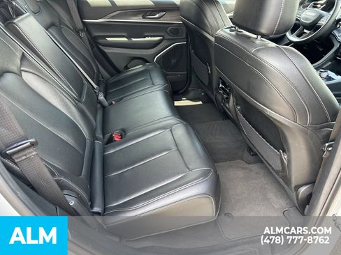Used 2024 Jeep Grand Cherokee Limited 4xe AWD/4WD image 17