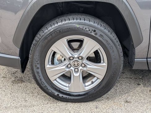 Used 2025 Toyota RAV4 XLE FWD image 14