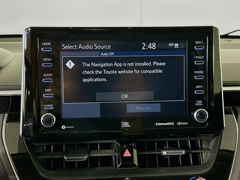 Used 2022 Toyota Corolla Cross XLE w/ Convenience Package image 22