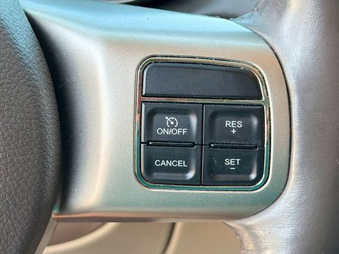 Used 2013 Jeep Grand Cherokee Laredo AWD/4WD image 20