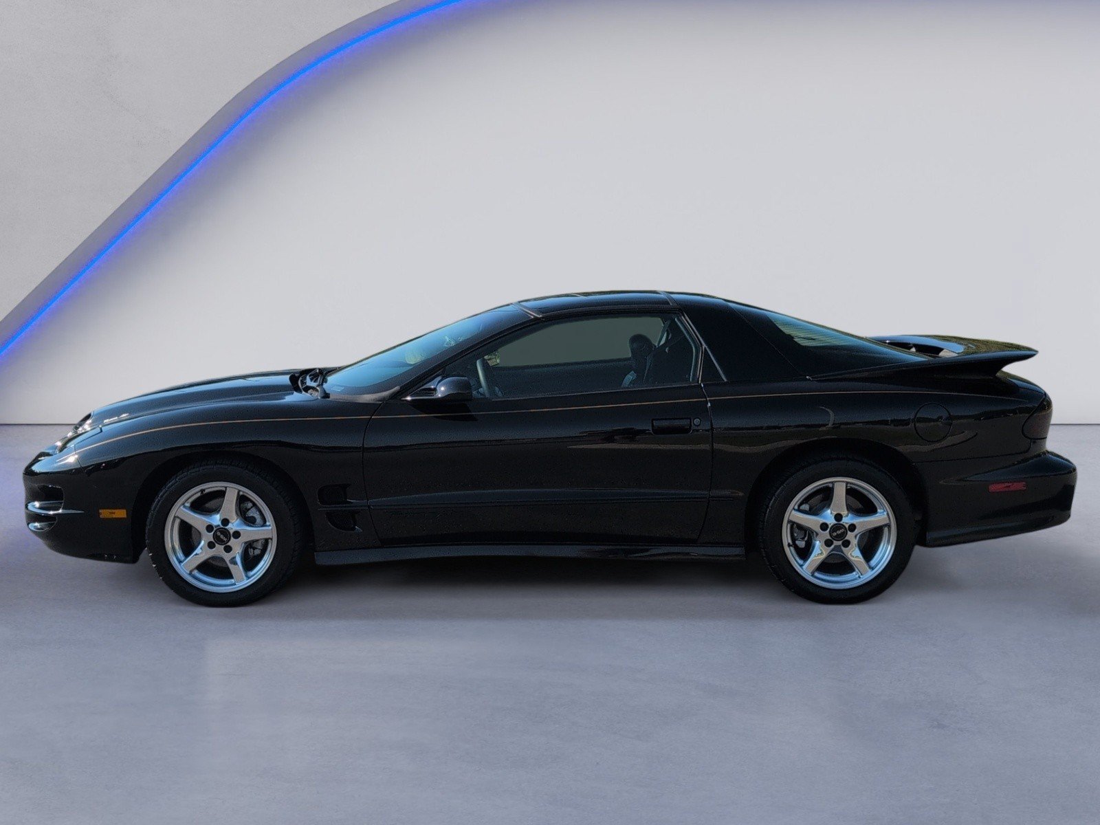 Used 2000 Pontiac Firebird Formula RWD image 3