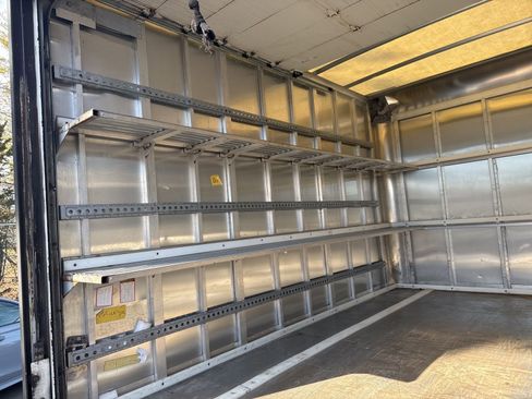 Used 2016 RAM 3500 Tradesman image 11