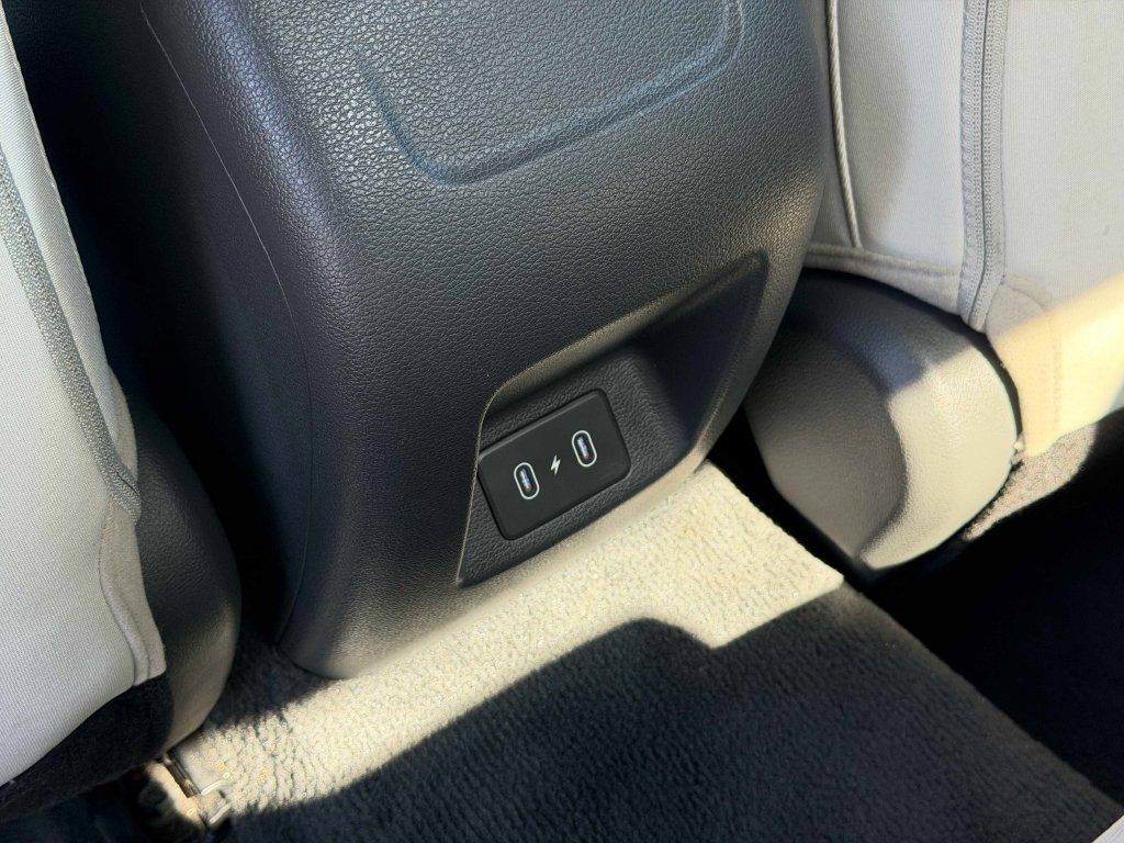 Used 2024 Nissan Altima 2.5 SV FWD image 20