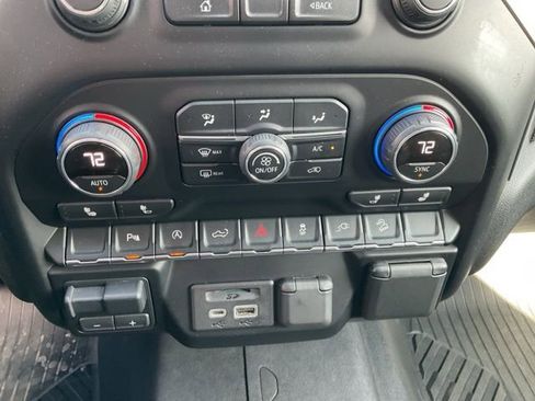 Used 2020 Chevrolet Silverado 1500 LT w/ All-Star Edition image 15