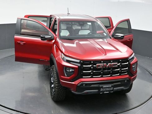 Used 2024 GMC Canyon AT4X image 31