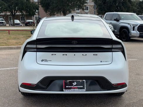 New 2026 Toyota Prius Plug-In Hybrid image 6