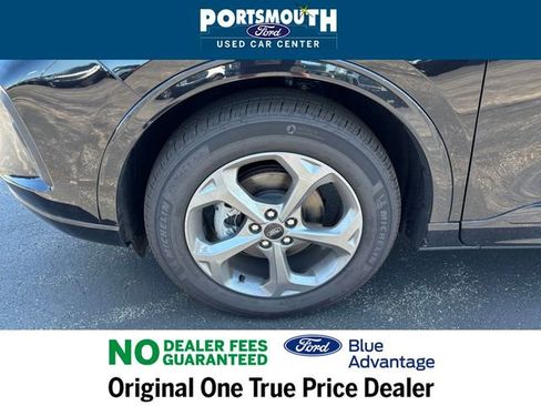 Used 2024 Ford Escape ST-Line Select w/ Tech Pack #2 image 35