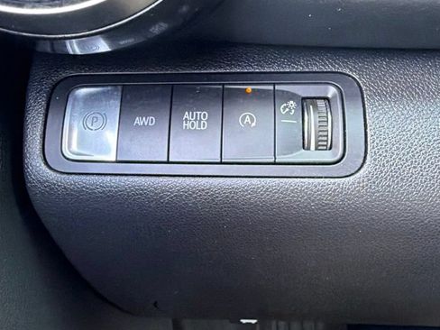 Used 2026 Chevrolet Equinox LT w/ Convenience Package II AWD/4WD image 16