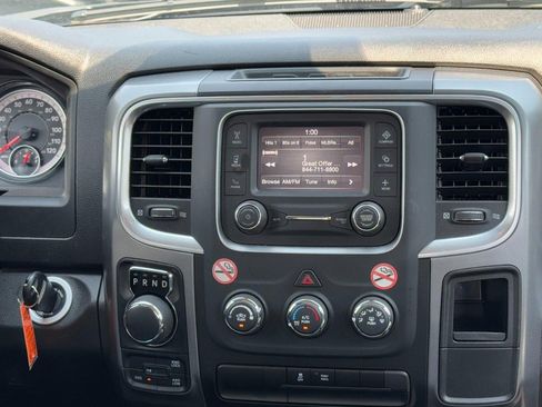 Used 2024 RAM 1500 Classic SLT AWD/4WD image 15