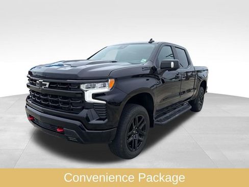Used 2023 Chevrolet Silverado 1500 LT Trail Boss w/ Convenience Package II image 3