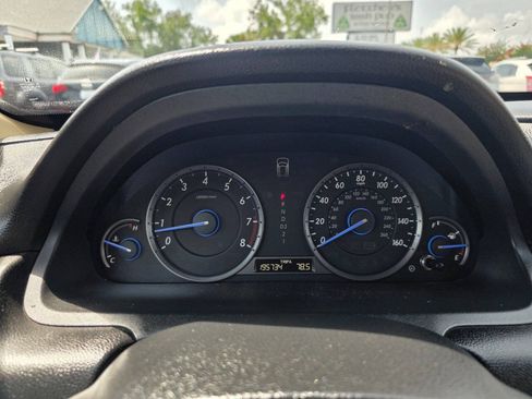 Used 2010 Honda Crosstour EX-L image 17