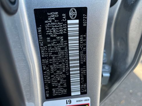 Used 2025 Toyota Camry LE image 28