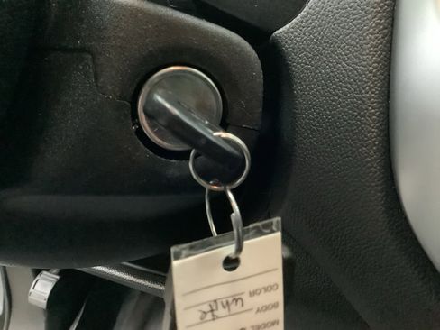 Used 2018 Chevrolet Colorado LT w/ LT Convenience Package image 19