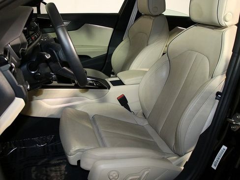 Used 2022 Audi A4 2.0T Premium Plus image 4