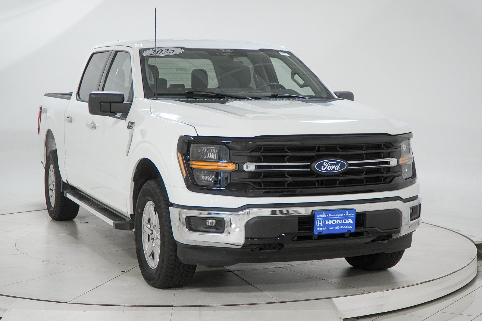 Used 2025 Ford F150 XLT w/ Equipment Group 301A Standard AWD/4WD image 14