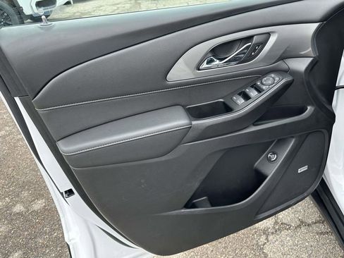 Certified 2023 Chevrolet Traverse LT w/ LT Premium Package image 19