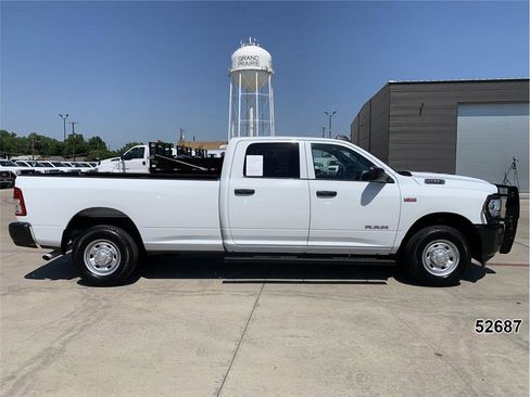 Used 2022 RAM 2500 Tradesman RWD image 5