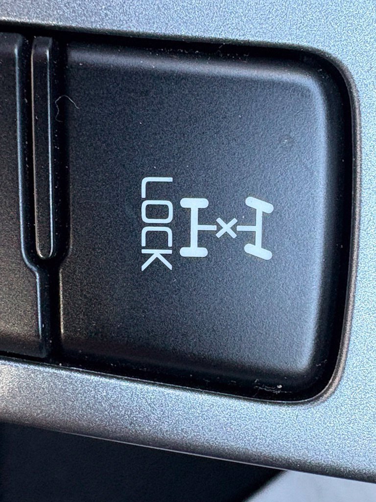 Used 2024 Kia Seltos LX AWD/4WD image 13