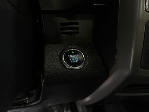 Used 2020 Ford Expedition XLT w/ Equipment Group 202A image 22