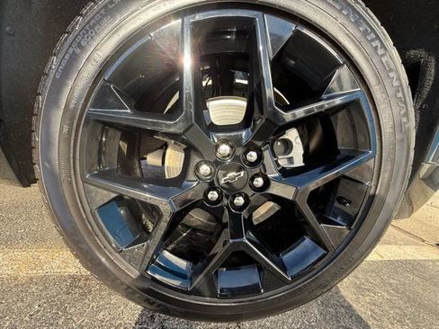 Used 2025 Chevrolet Traverse RS w/ LPO, Floor Liner Package image 10