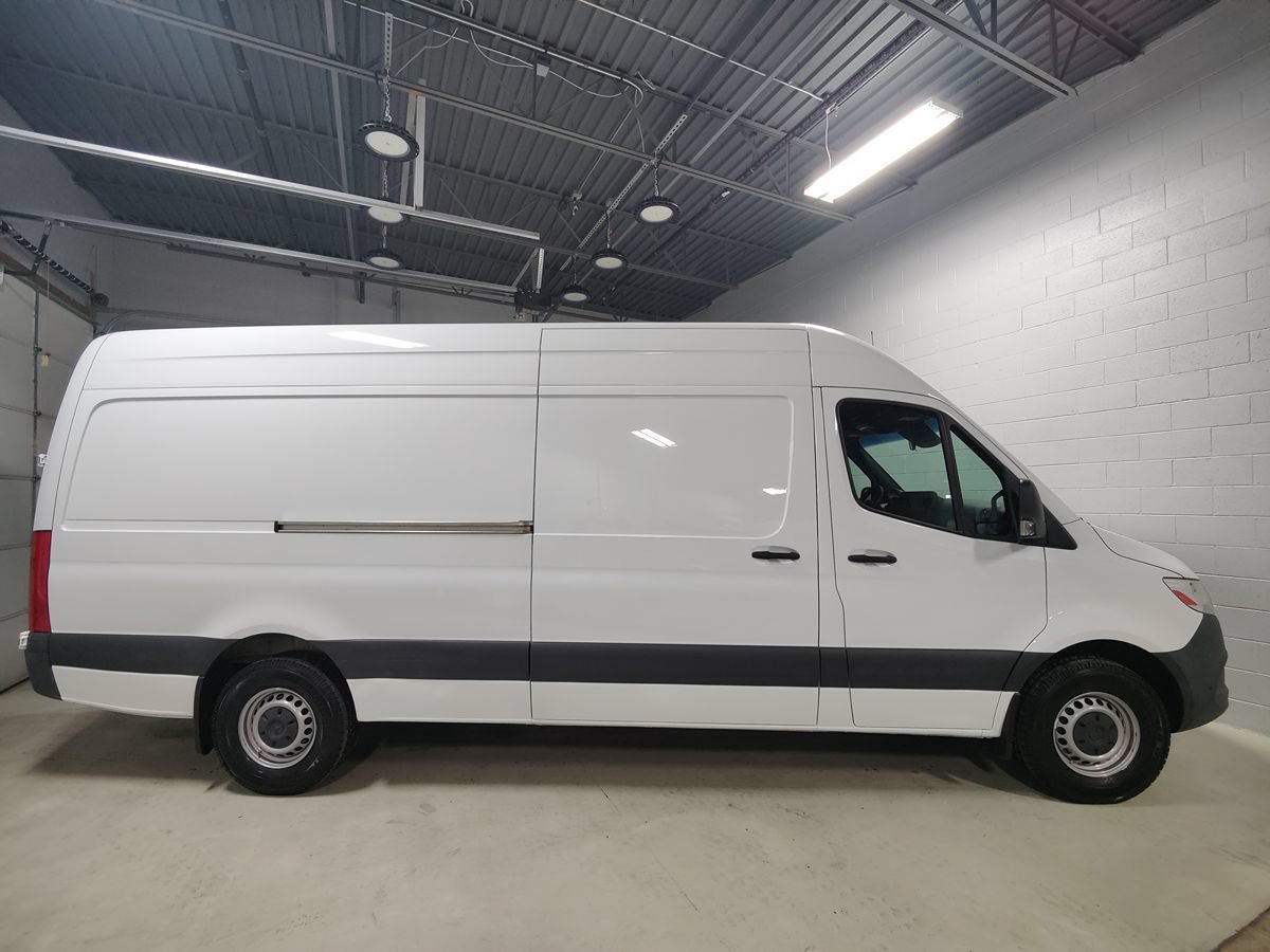 Used 2023 Mercedes-Benz Sprinter 2500 image 5
