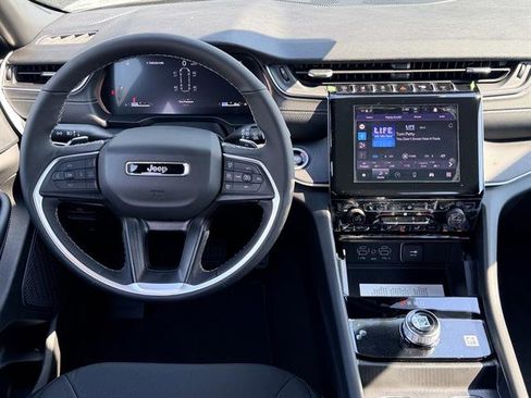 New 2026 Jeep Grand Cherokee L 4WD image 13