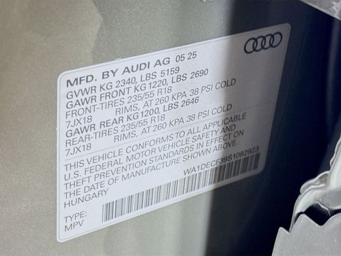 Certified 2025 Audi Q3 2.0T Premium w/ Convenience Package AWD/4WD image 32