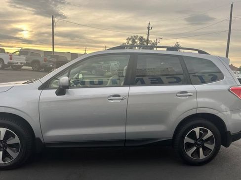 Used 2017 Subaru Forester 2.5i Premium w/ All-Weather Package AWD/4WD image 6