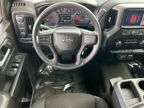 Used 2020 Chevrolet Silverado 1500 Custom Trail Boss w/ Custom Convenience Package image 15