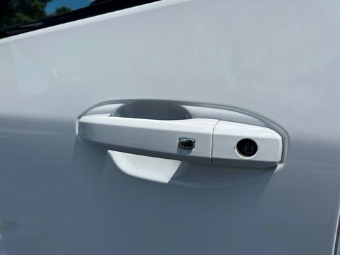 Used 2025 GMC Sierra EV Denali AWD/4WD image 27
