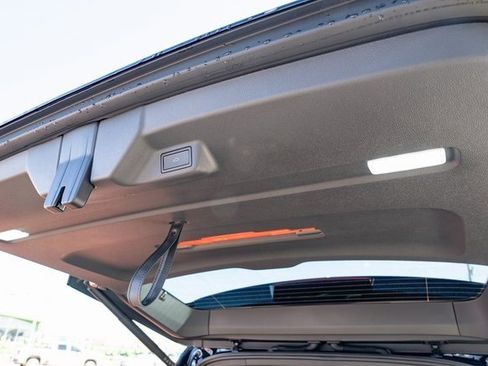 New 2025 Volkswagen ID. Buzz Pro S image 42